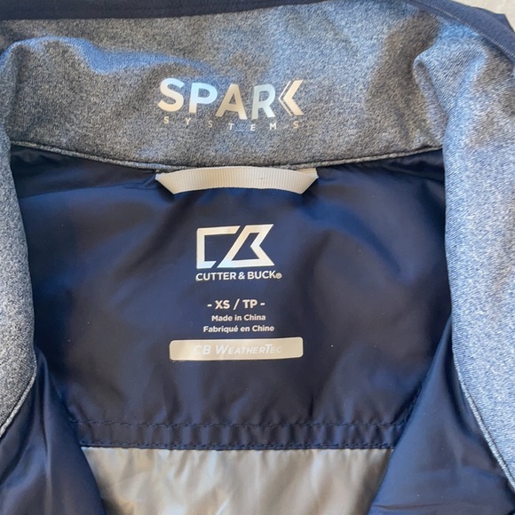 Cutter & Buck LT WT Sandpoint Quilted Golf Vest - Picture 5 of 8